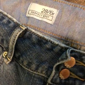 Gap jeans perfect boot size 28/6r - 2 available